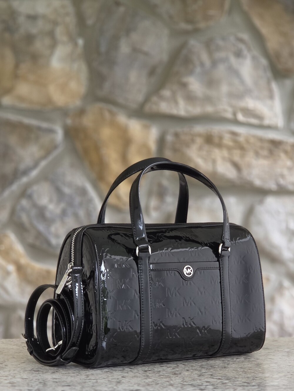 Michael Kors Jet Set Travel Medium Black Duffle Satchel